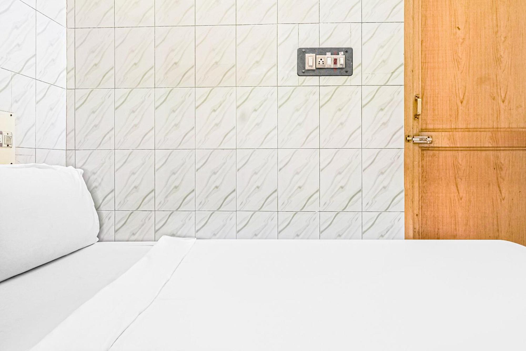 Spot On Venkata Sai Residency Hotel Tirupati Kültér fotó